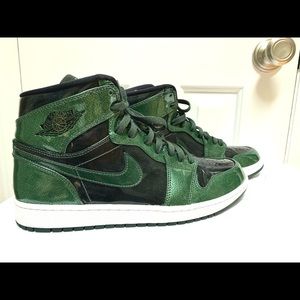 Jordan 1 High Retro Grove Green Anti-Gravity Mach